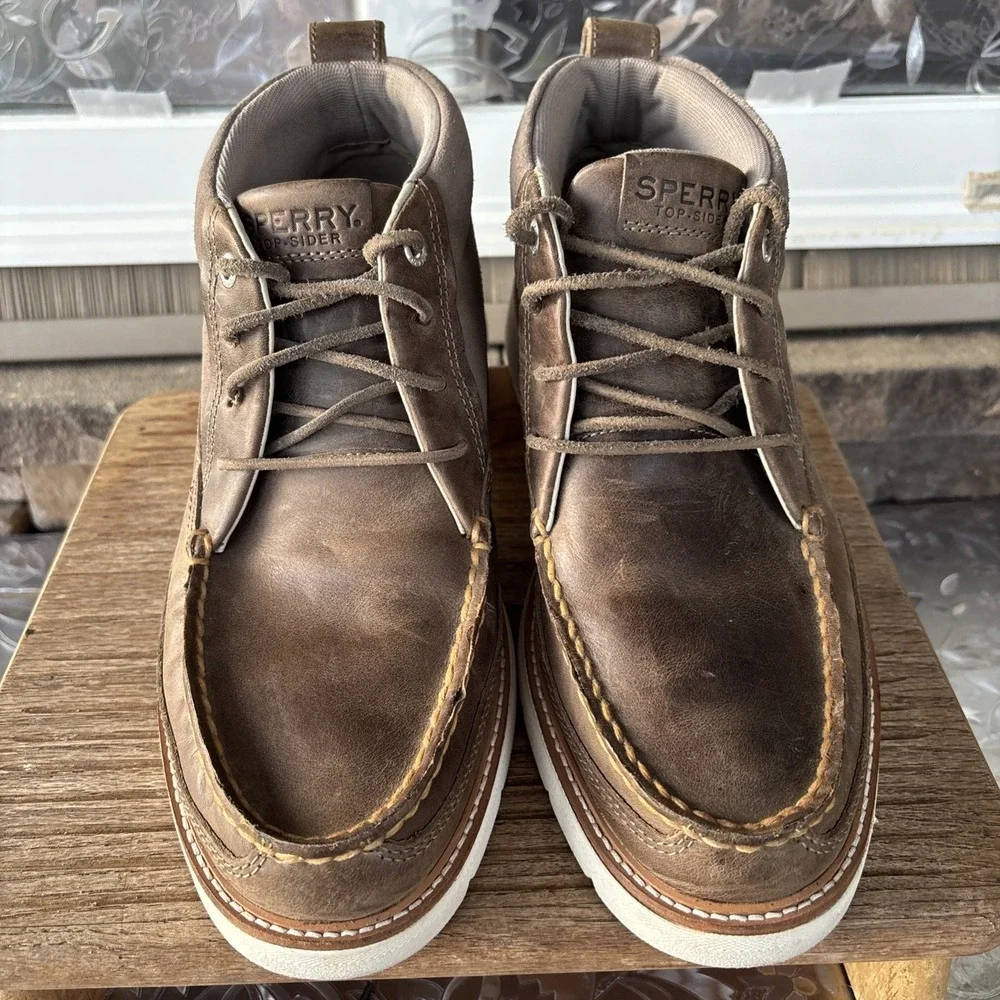 Sperry Men's 10 Authentic Brown/ Taupe Chukka Boots Push Wave Leather Inserts
